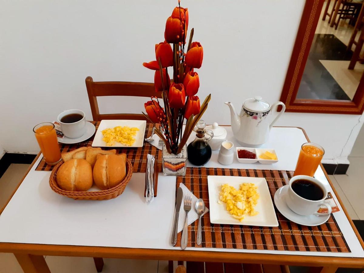 Hotel La Casa Miraflores Lima Bagian luar foto